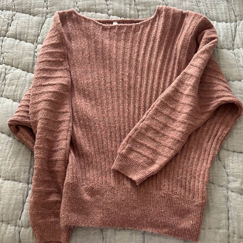 Rose colored sweater with banded waist